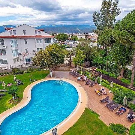 Mutlu Hotel 3*
