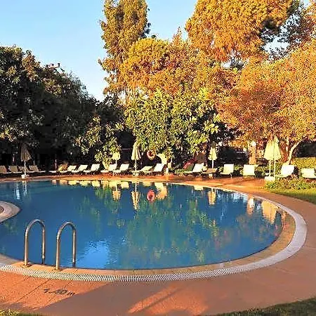 Mutlu Hotel