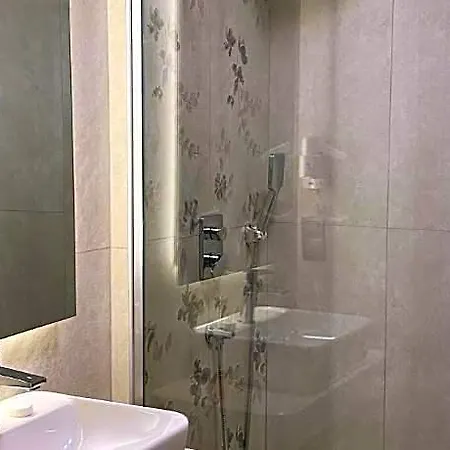 Mutlu Hotel 3*