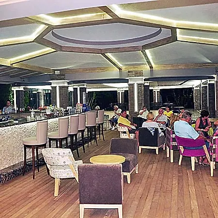 Mutlu Hotel 3*